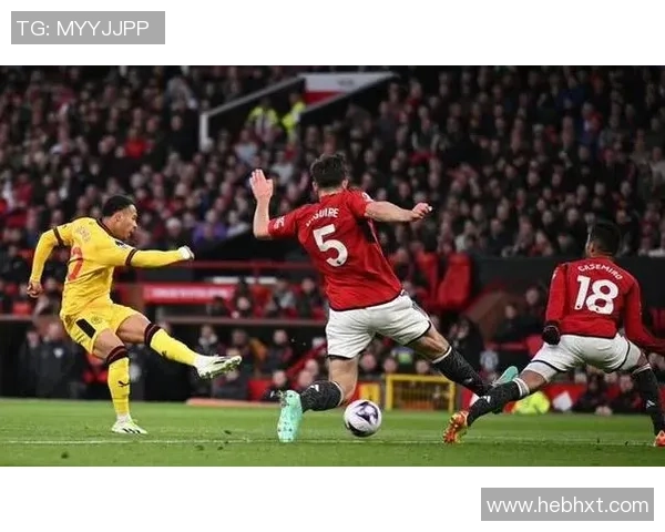 【英超】曼联为难！埃弗顿内讧罚下1人后国际波致胜